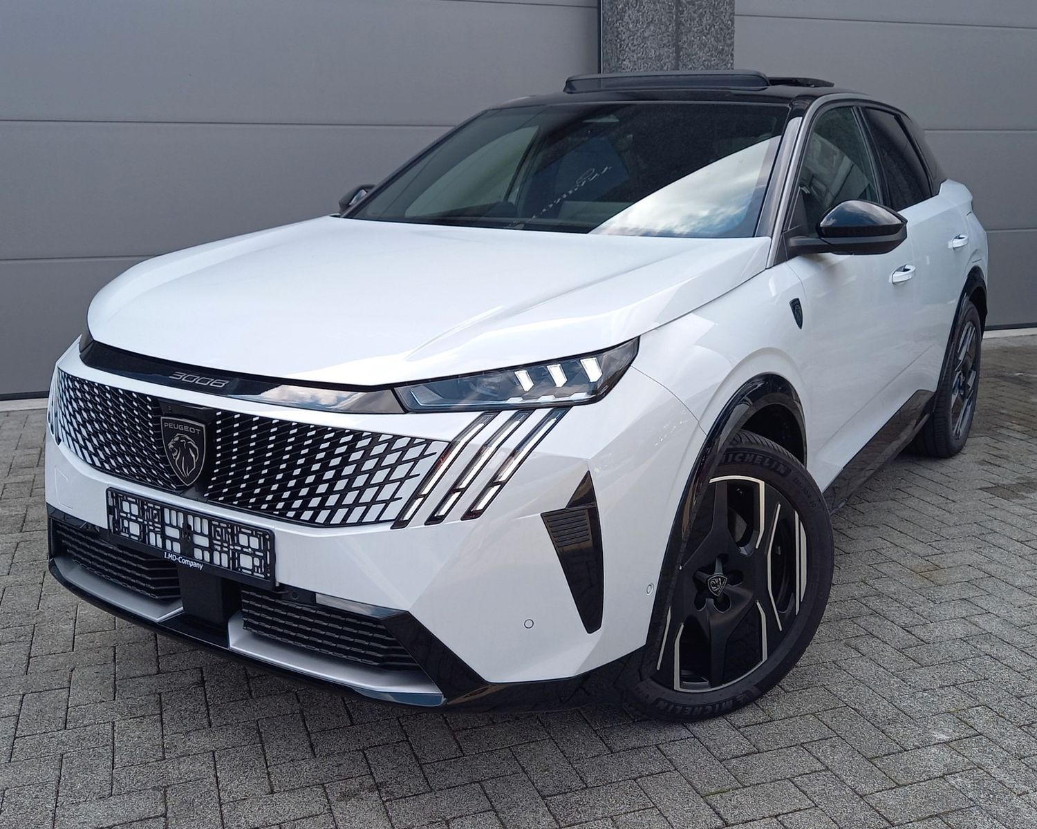 Peugeot e3008 GT FIRST EDIT 73kWh/157KW 210 LEDER*PANO