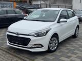 Hyundai i20/Automatik/Scheckheft/LED - Hyundai i20 in Mannheim