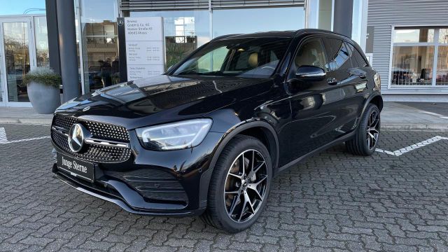 Mercedes-Benz GLC 300 de 4M AMG Night *AHK* LED Kamera 20 Zoll