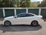 Mercedes-Benz C 250 Sport Coupé Autom. Sport - Mercedes-Benz C 250: Sport
