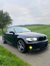 BMW 123d Coupé - E82 Vollausstatung Checkheft 2010 - BMW 123 mit Schiebedach