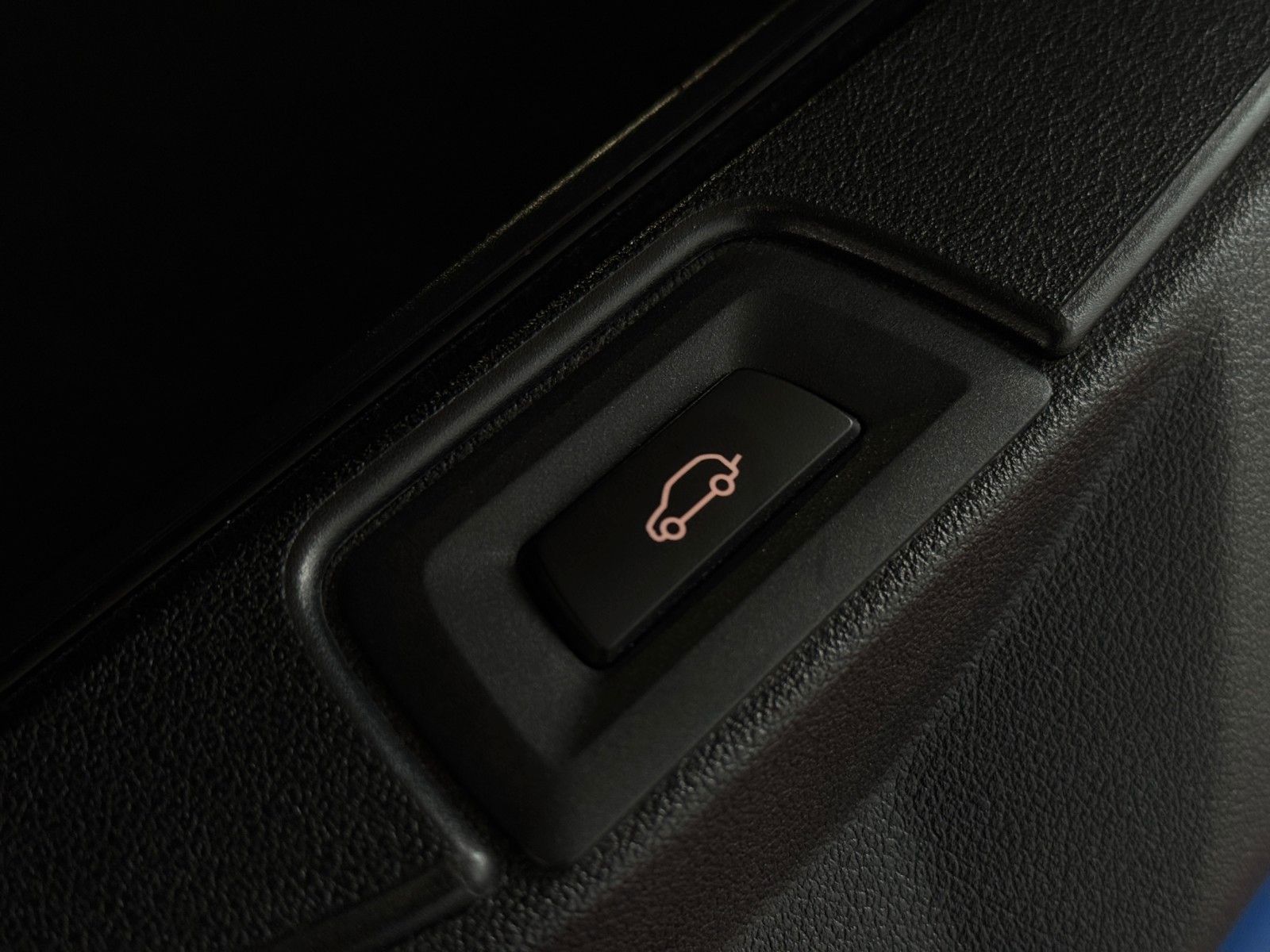 Fahrzeugabbildung BMW X5 M Competition HUD/Pano/B&W/Massage