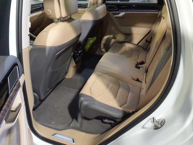 Touareg 4.0 TDI DSG 4M ATMOSPHERE IQ. LIGHT+AHK+