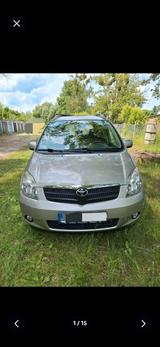Toyota  corolla  verso - gebrauchte Toyota Corolla Verso aus dem Jahr 2003