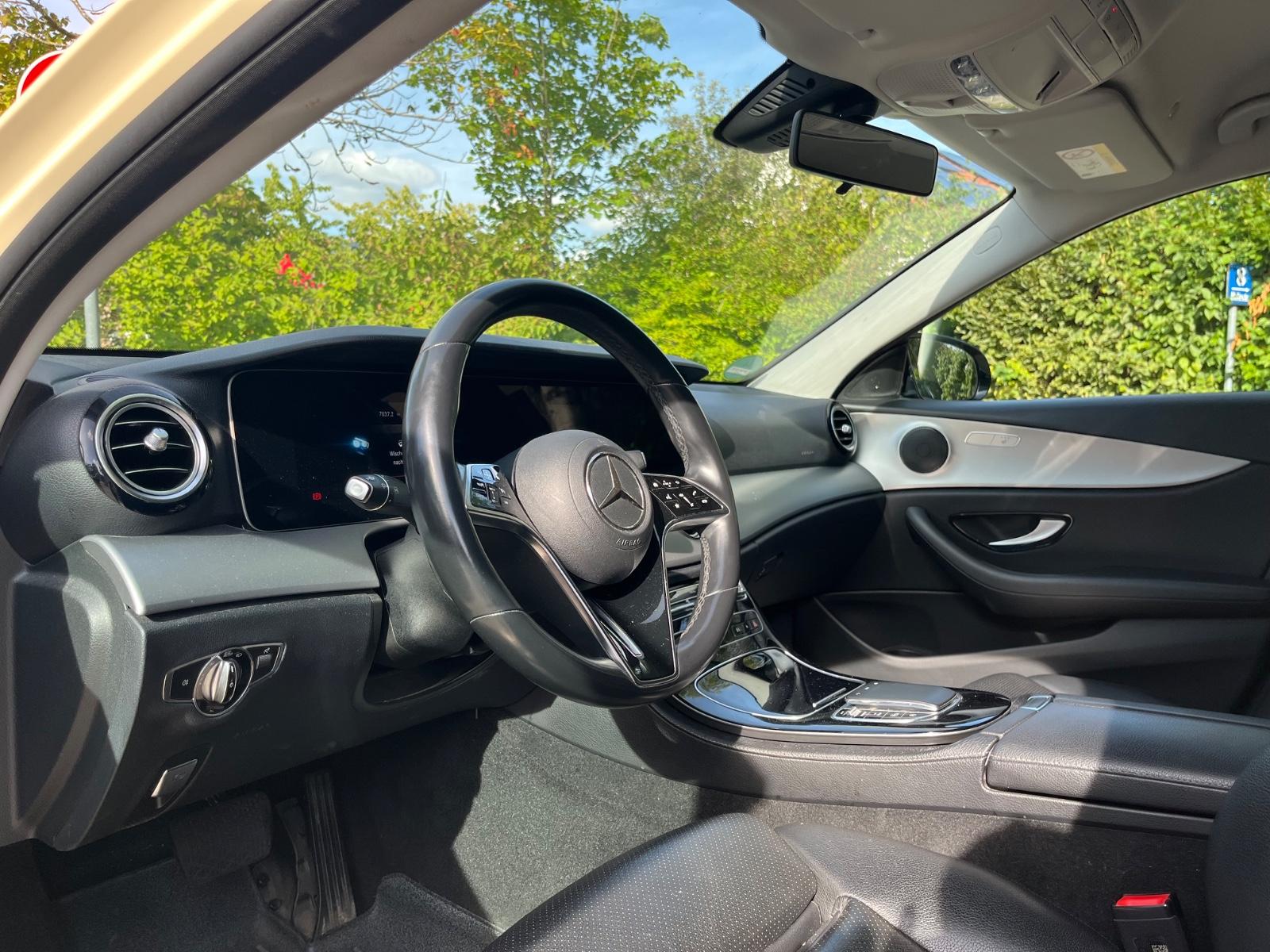 Mercedes-Benz E 220 d Limosine Taxi | TÜV 06/27 - Top Zustand