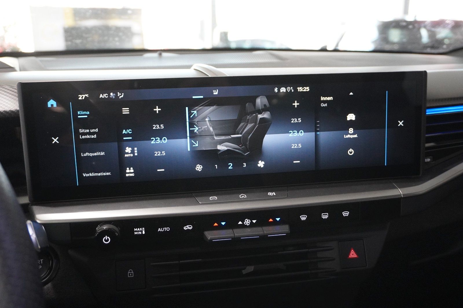 Fahrzeugabbildung Opel Grandland ELECTRIC GS SPORT 73KWH NAVI/360° /HUD