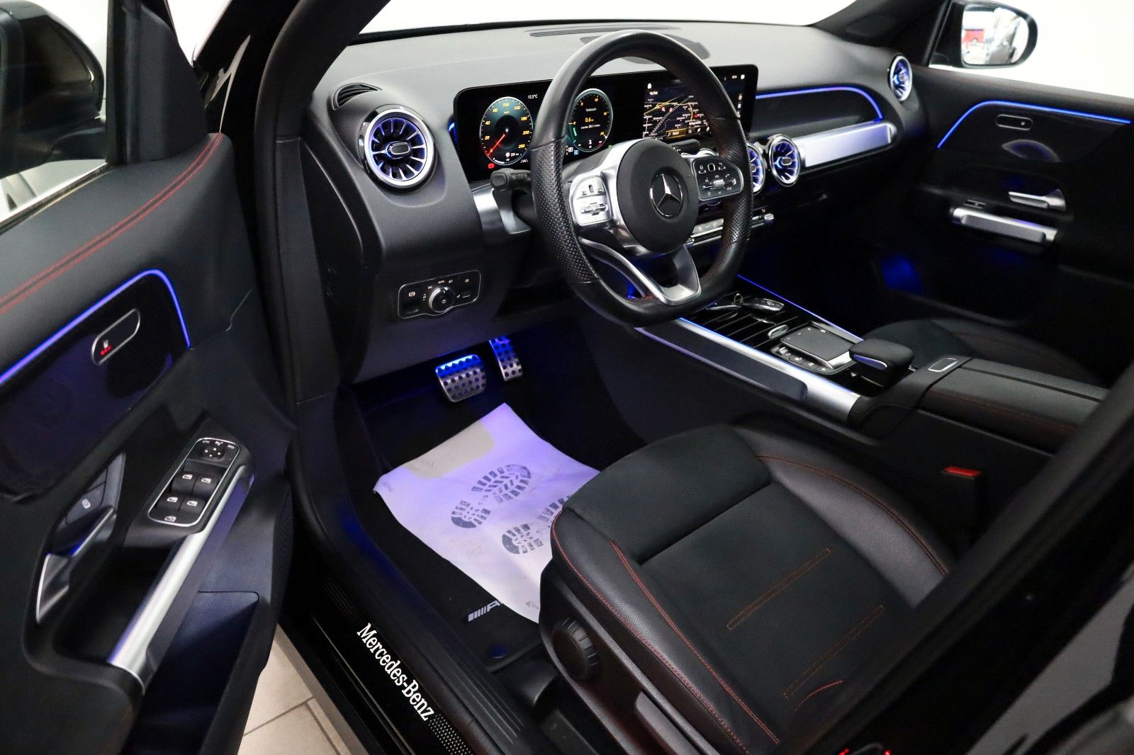 Fahrzeugabbildung Mercedes-Benz GLB 200d, AMG-line,Night-pak,Navi,CarPlay,Kamera