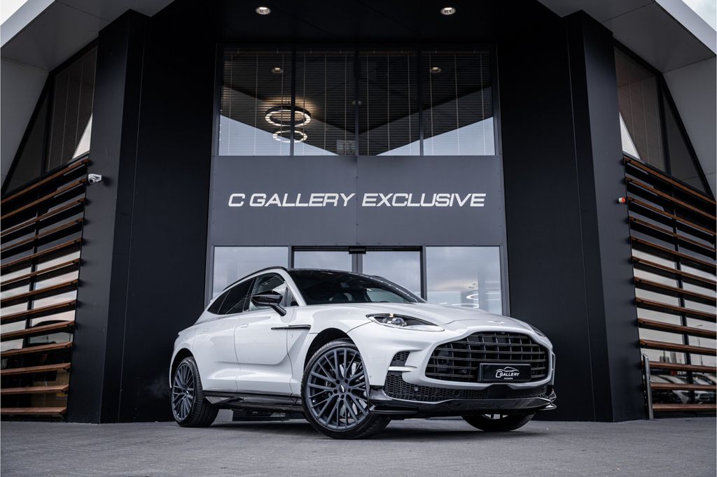 Aston Martin DBX