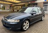 Opel Vectra 1.8 16V Sport/Gewährleistung+Service+TÜV! - Opel Vectra in Bochum