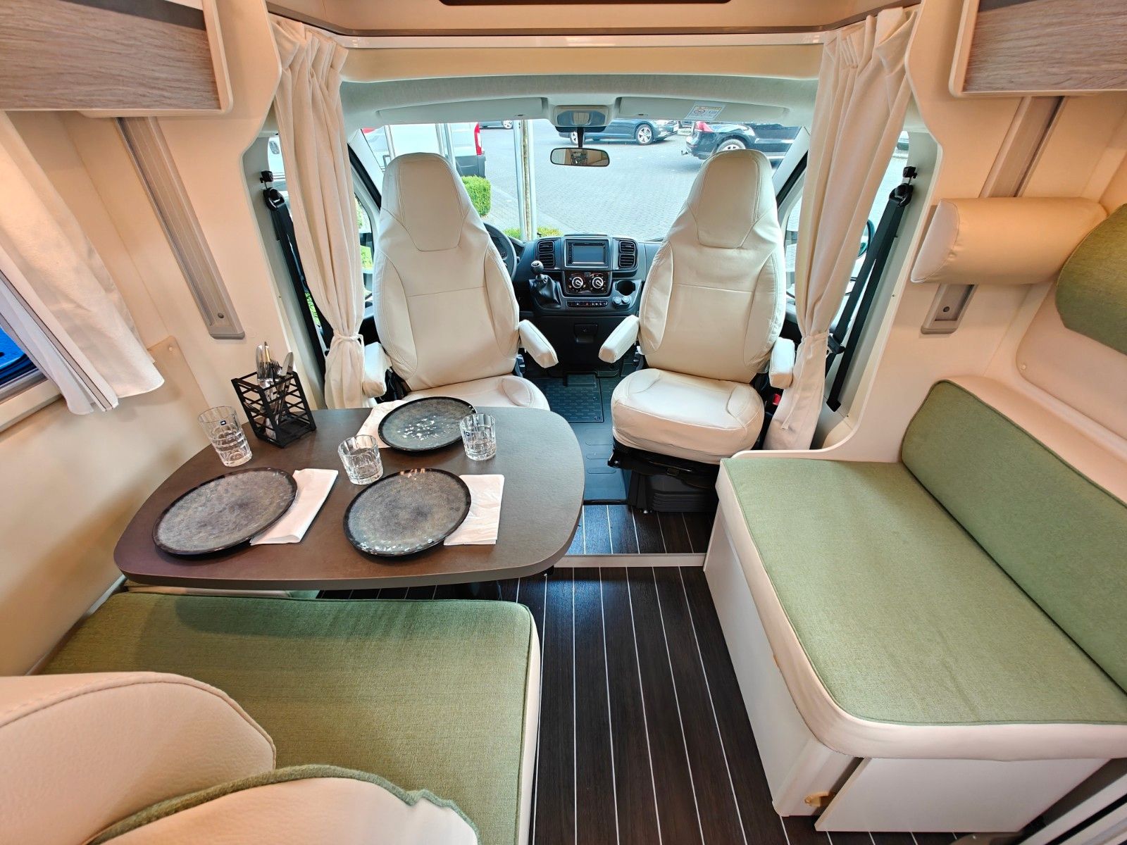 Fahrzeugabbildung XGO Dynamic 98 Plus - Modell 2025
