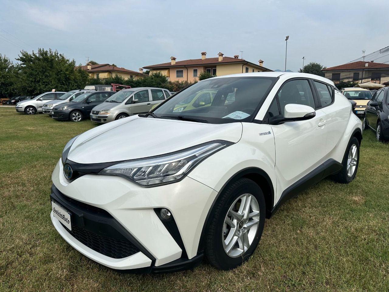 Toyota C-HR 1.8h Business e-cvt imagem 3