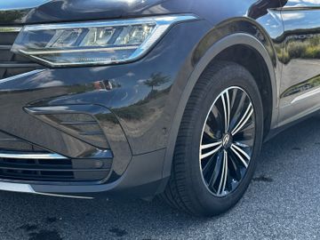 Volkswagen Tiguan - 10