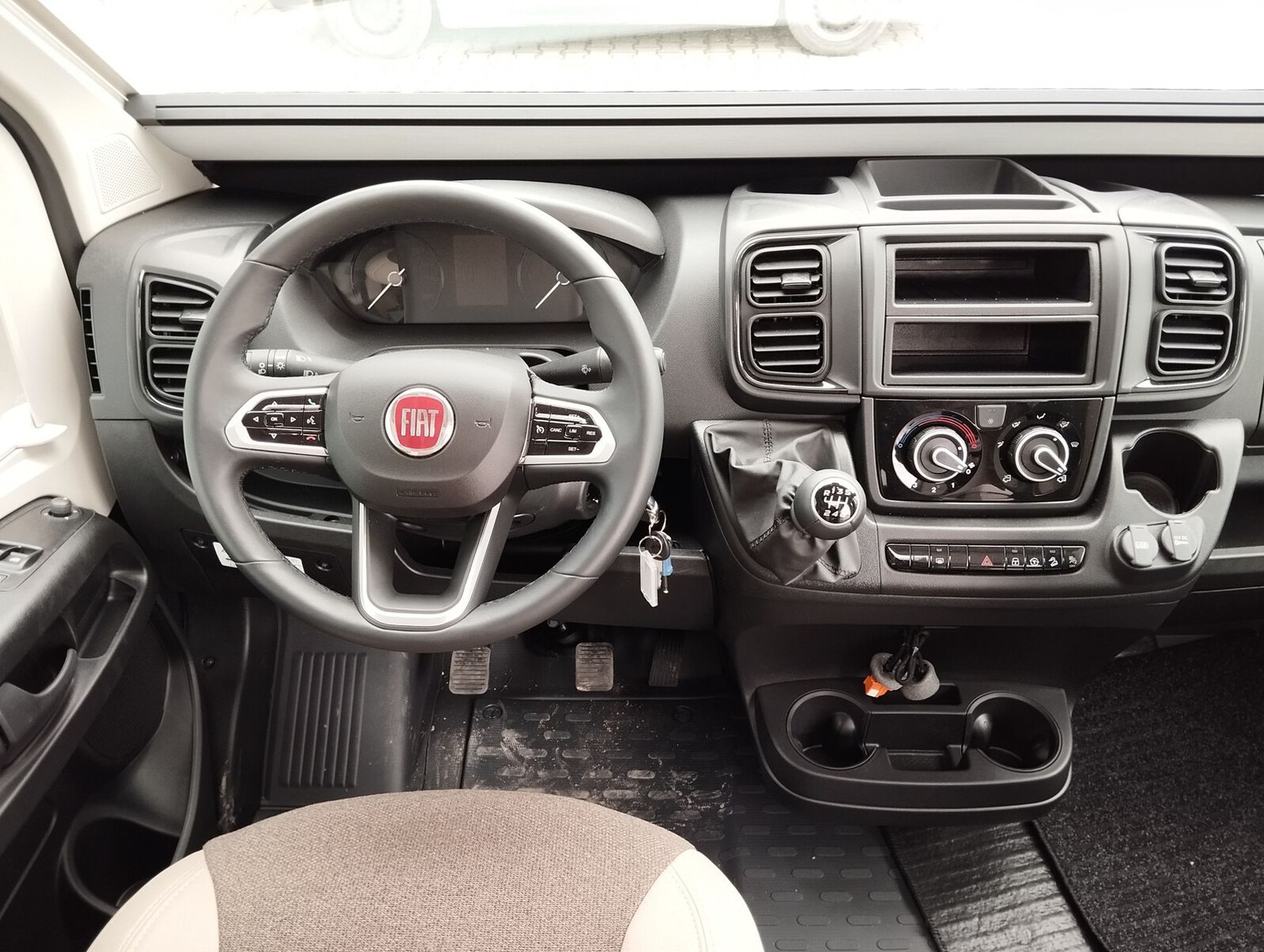 Fahrzeugabbildung Karmann Davis Lifestyle DA 591 LS Markise Combi D6E
