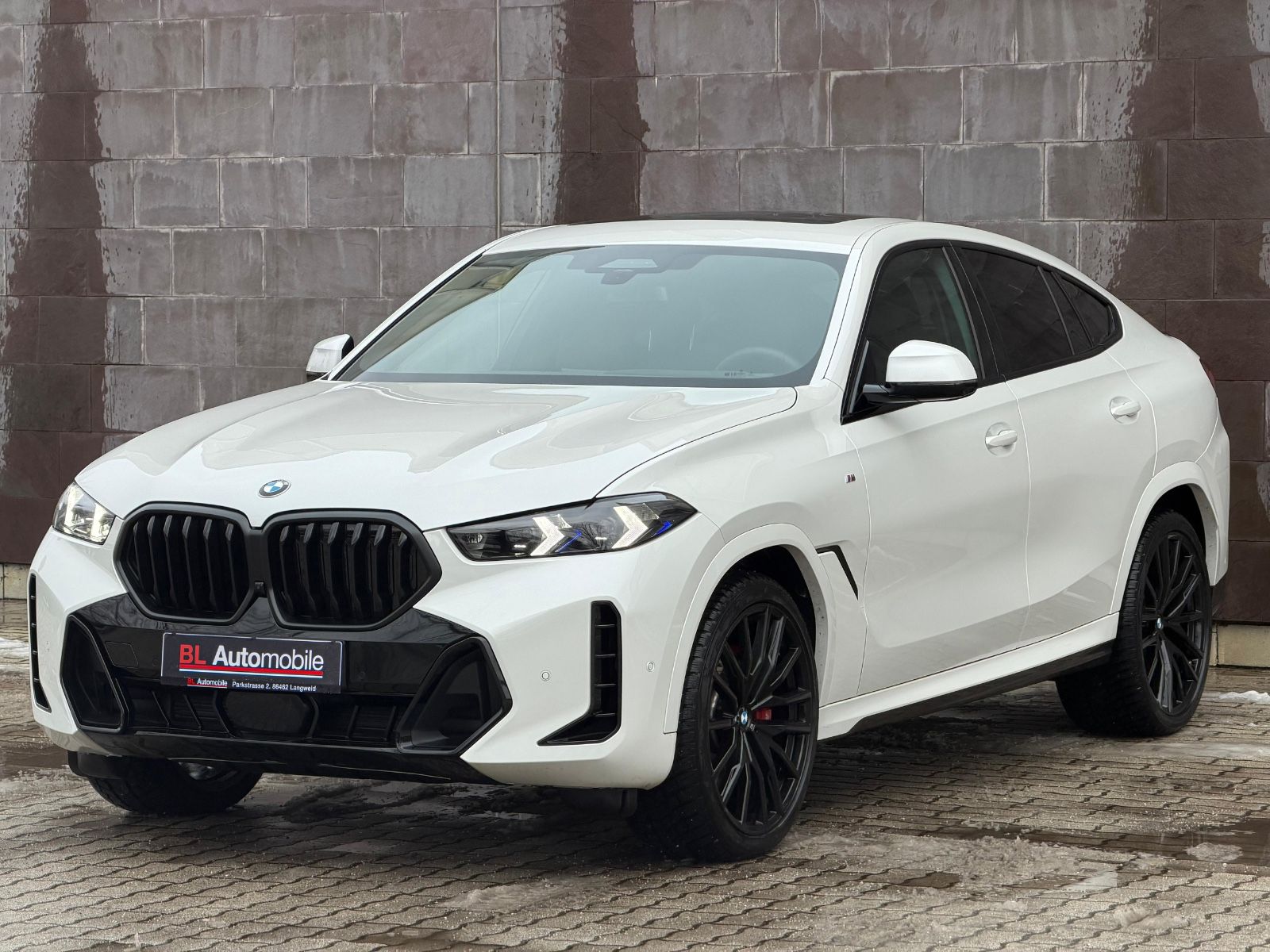 BMW X6 30d M SPORT PRO.LUFTFEDER.SOFTCL.PANO.AHK.22"