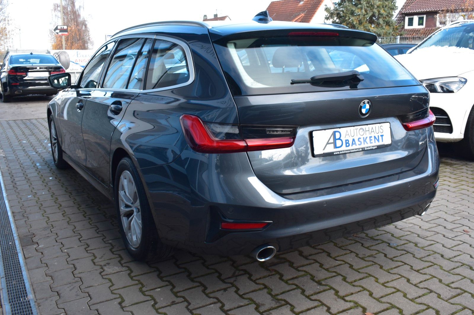 BMW 320 d Touring Advantage*HEAD-UP*LED*NAVI*T-LEDER foto 4