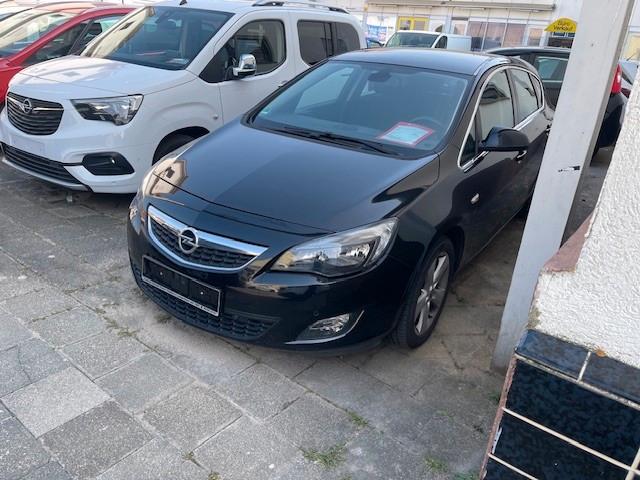 Opel Astra J Lim. 5-trg. Sport