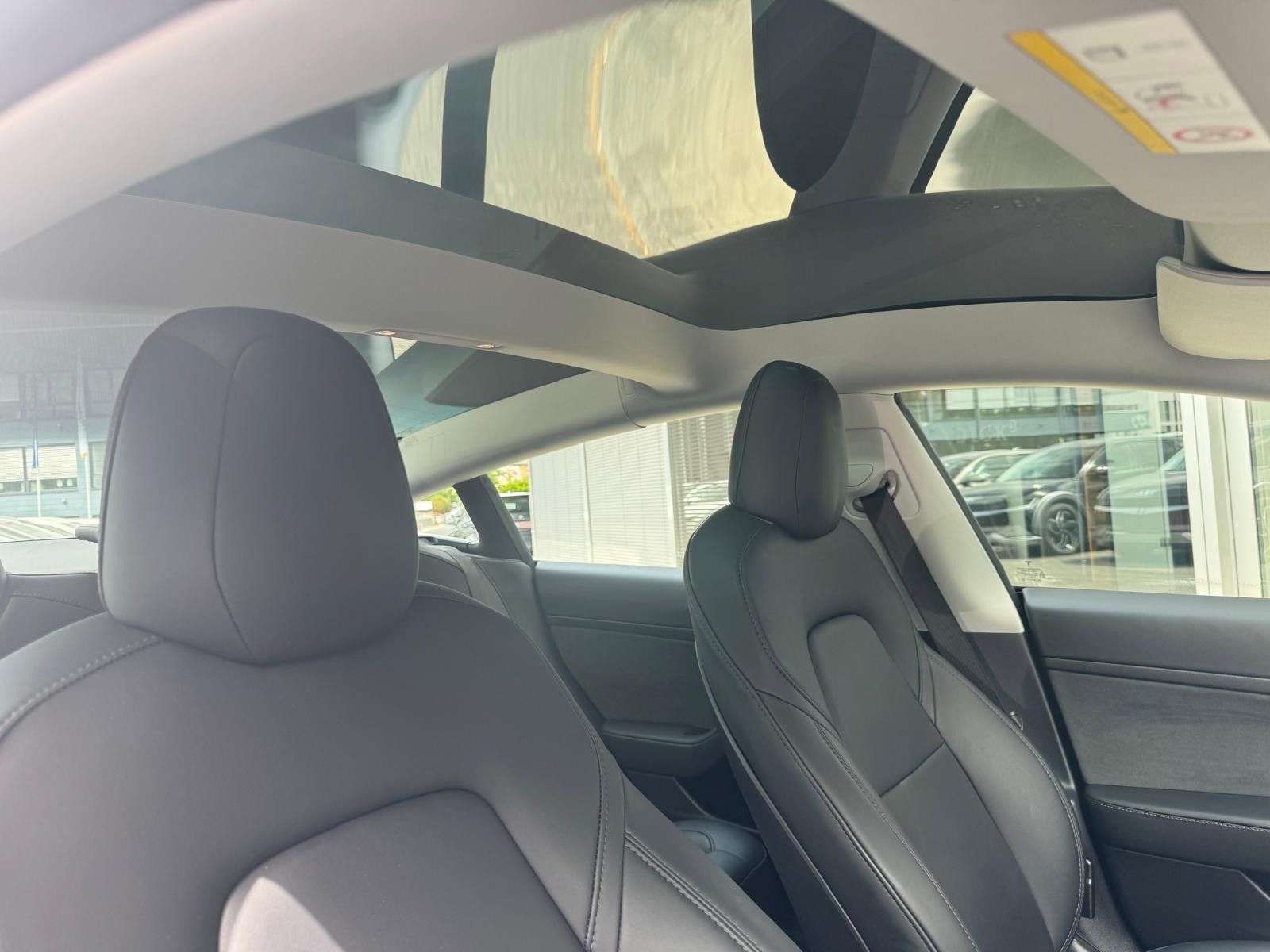 Fahrzeugabbildung Tesla Model 3 RWD PANO+LED+NAVI+SHZ+KAMERA+ACC+WP