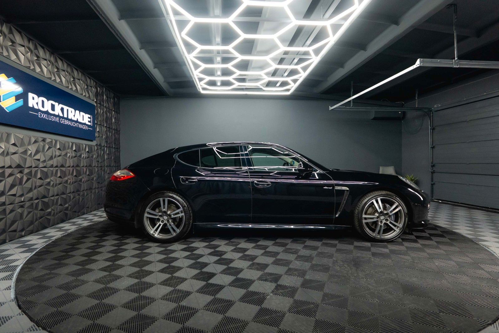 Fahrzeugabbildung Porsche Panamera 3.0 V6 Diesel *Active Suspension*Kamera