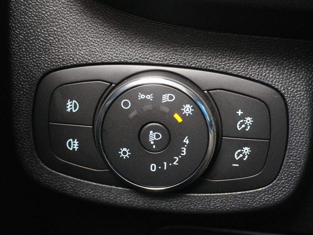 Ford Fiesta 1.0 EcoBoost Hybrid Titanium X