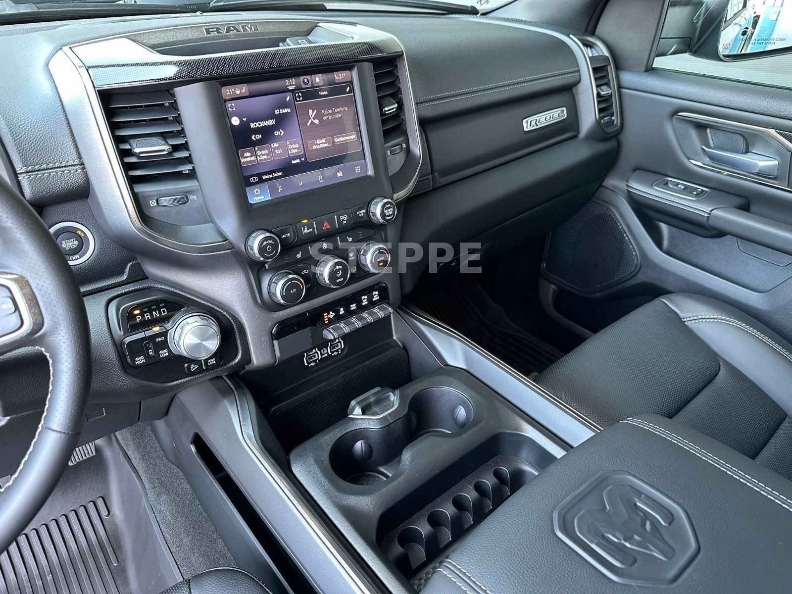 Dodge RAM 1500 REBEL 5,7V8 LPG NIGHT ACC, Luftfed,360°