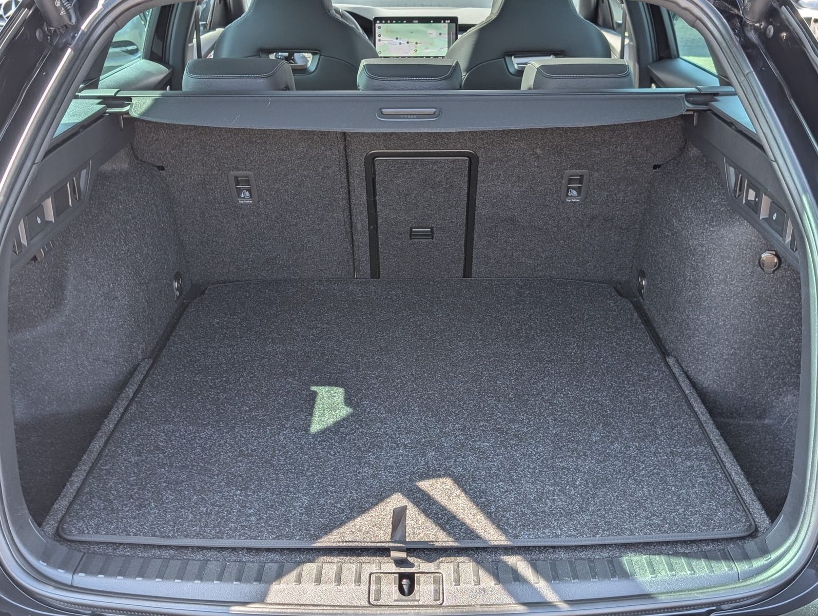 Fahrzeugabbildung SKODA Octavia 1.5 DSG Sportline PANO*MATRIX*AHK*5J.GAR