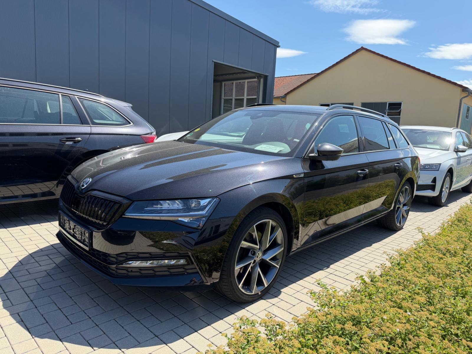 Skoda Superb Combi Sportline AHK Virtual Amundsen