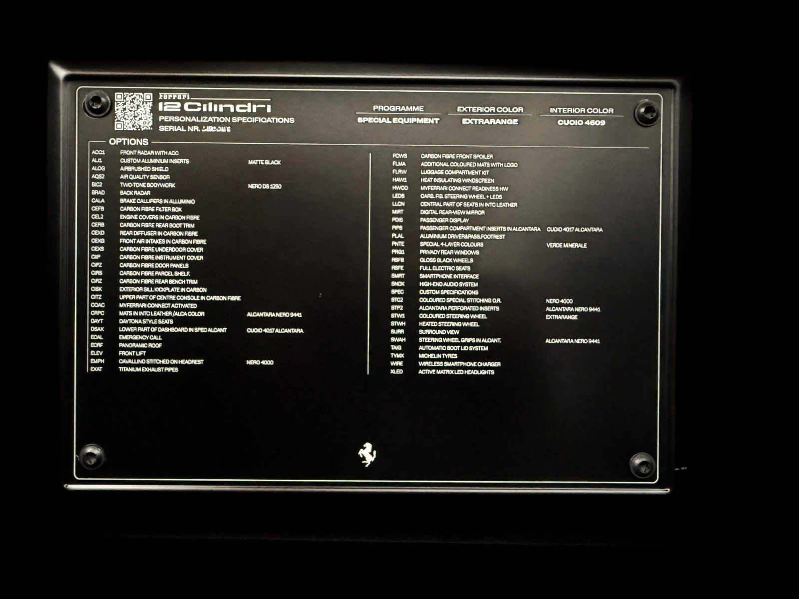 Fahrzeugabbildung Ferrari 12Cilindri + Cabon + Lift + Verde Minerale Metal