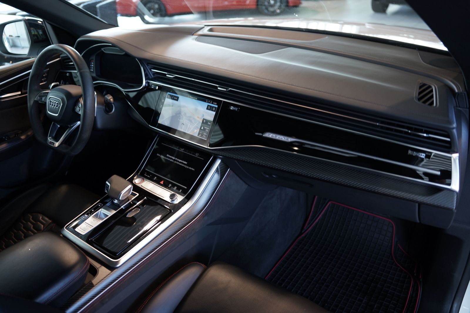 Audi Rsq8