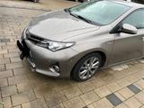 Toyota Auris 1.8 VVT-i Hybrid Start Edition - Toyota Auris mit Hybrid-Antrieb: 1.8
