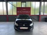 Volkswagen Polo V Life *Wenig Km*Scheckheft Gepflegt * - Cars in Neuwied: Kleinwagen