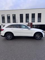 Mercedes-Benz GLC 250 4MATIC Autom. - AMG PAKET - Mercedes-Benz GLC 250 Gebrauchtwagen in Stuttgart
