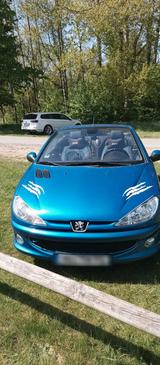 Peugeot 206cc 105 PS. 180000km bis 03/25 TÜV - Peugeot 206 mit Benzin-Antrieb: Cabrio, Ps