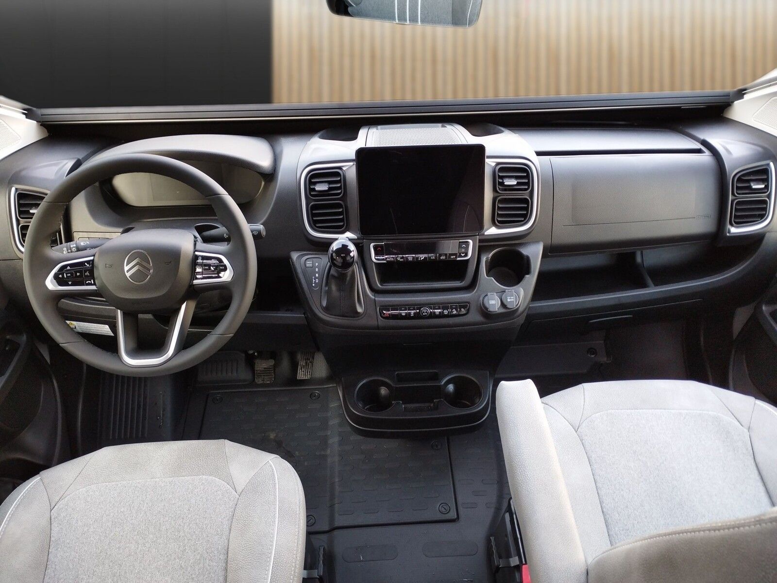 Fahrzeugabbildung Pössl Summit Shine 540 Citroen 140 PS Lithium,Solar