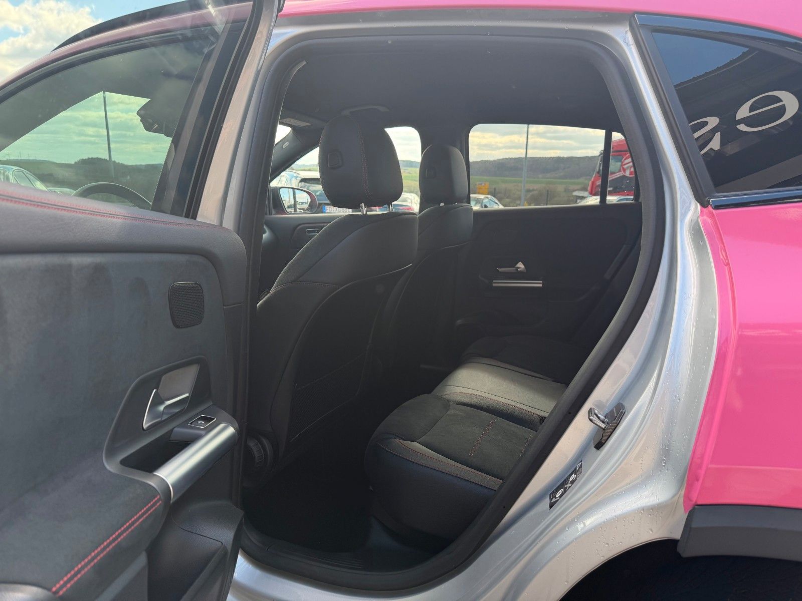 Fahrzeugabbildung Mercedes-Benz GLA 250e AMG+MickyMouse+Vario+RKamera+Augment