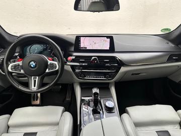 2017 BMW M5 — миниатюра 20