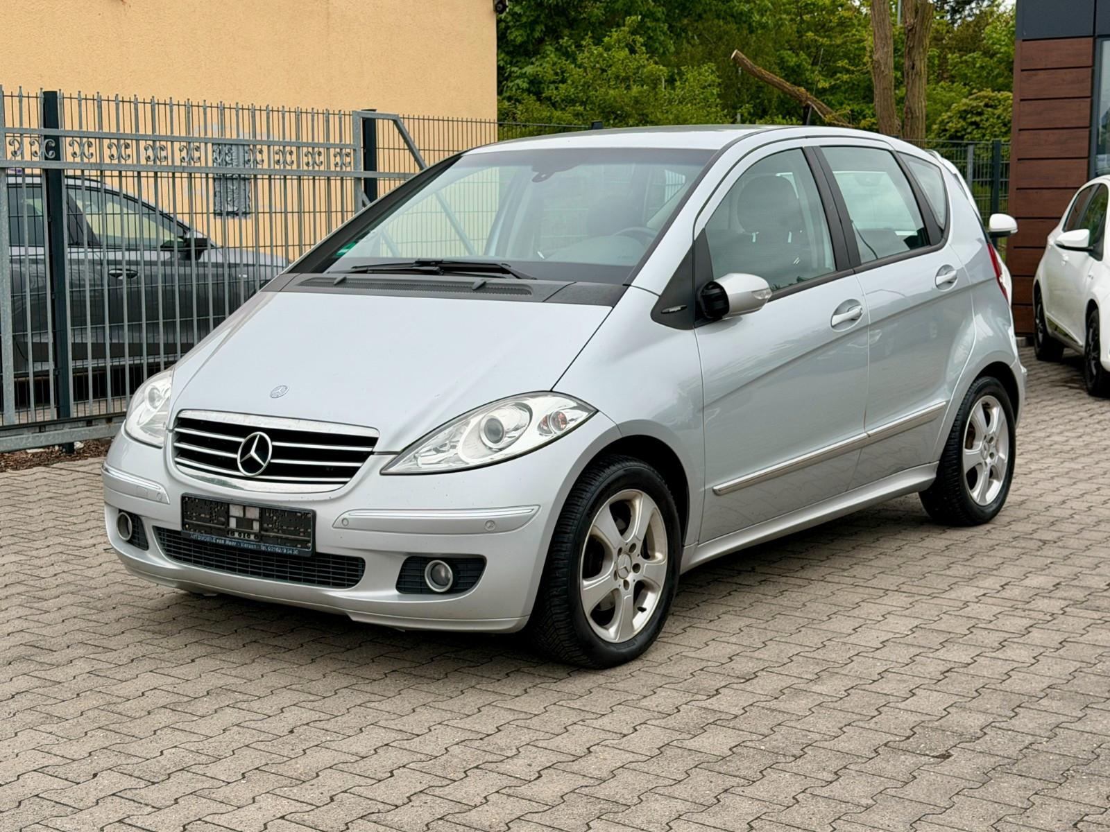 Mercedes-Benz A 200 Avantgarde Automatik Navi Klimaau. SHZ PDC