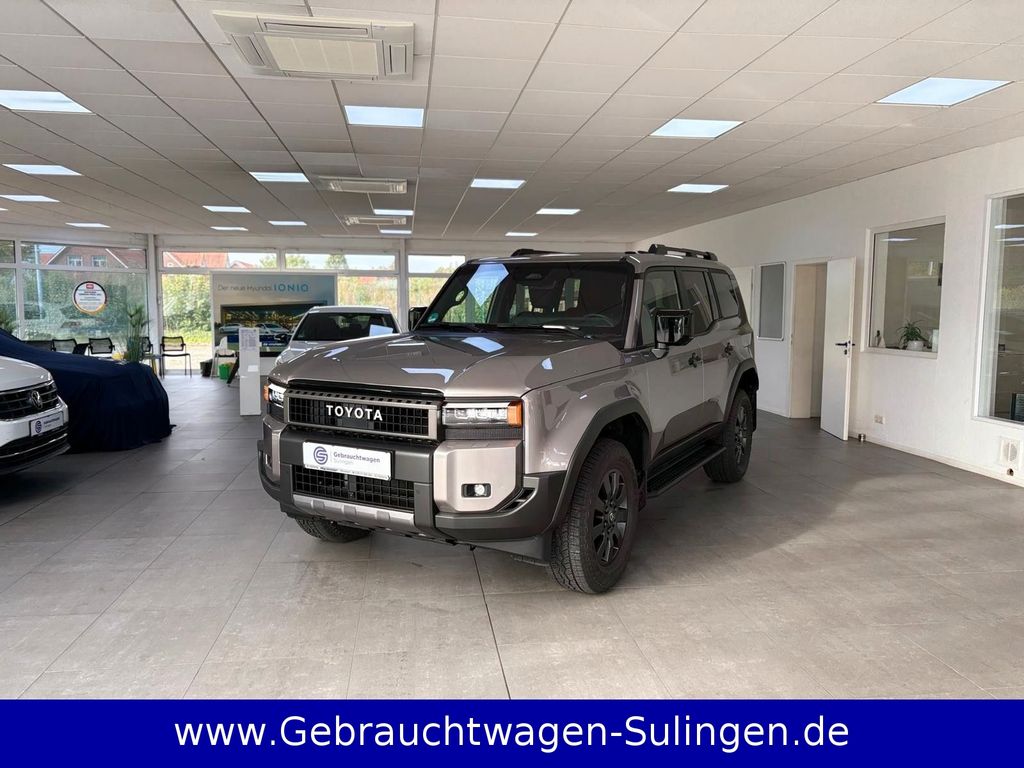 Image of Toyota Land Cruiser