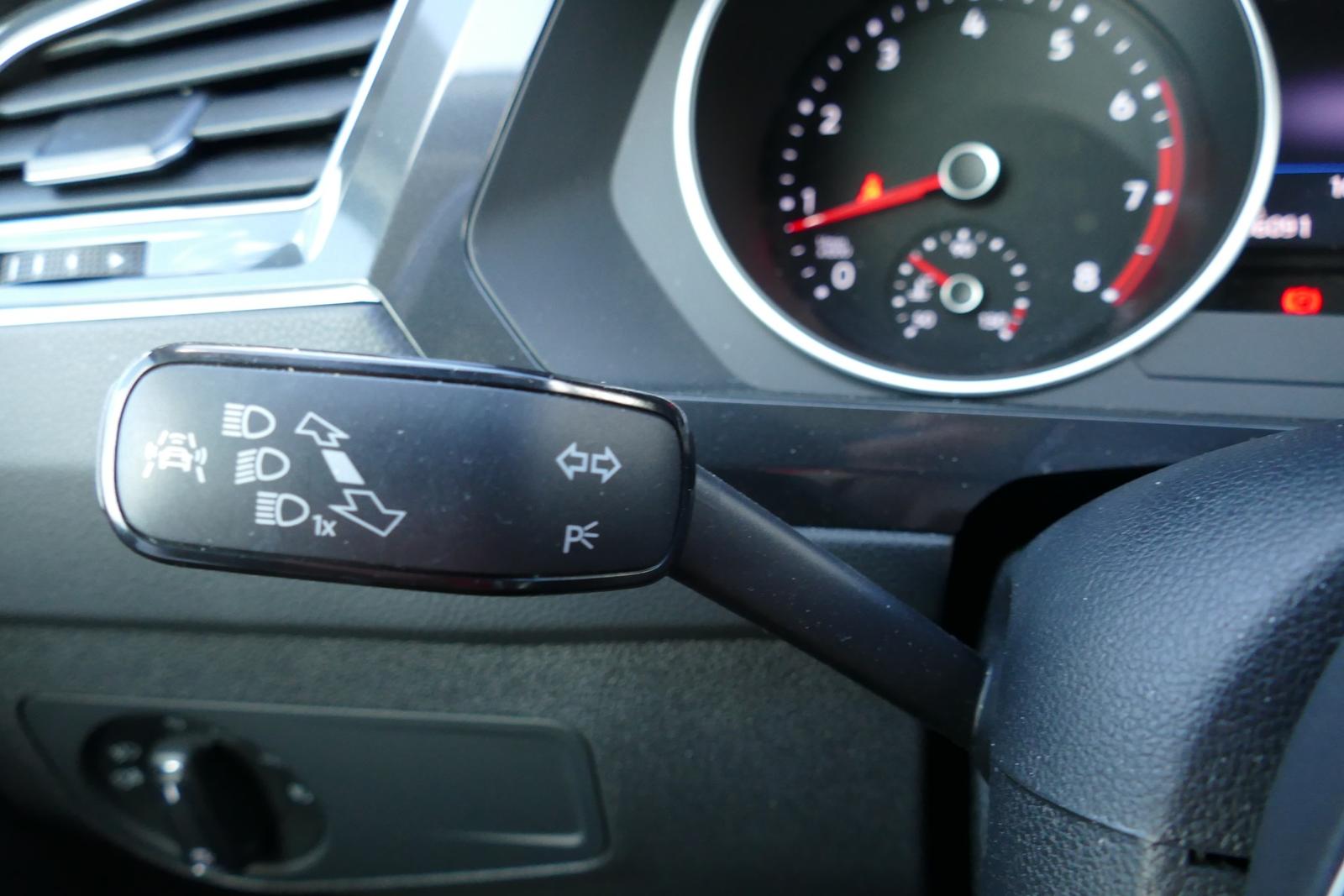 Volkswagen Tiguan 2.0 4Motion Klimaaut. LED Navi PDC AHK