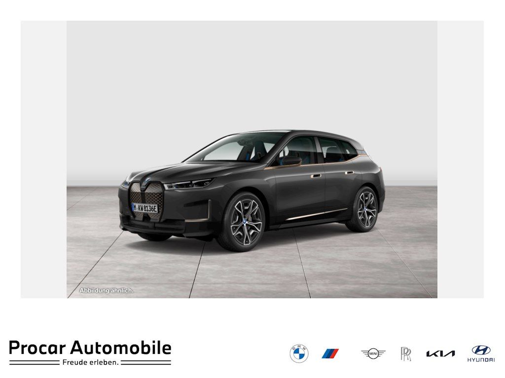 Image of BMW iX
