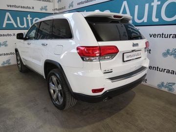 Jeep Grand Cherokee - 8