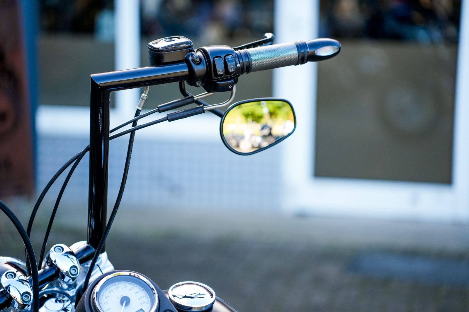 Fahrzeugabbildung Harley-Davidson FXDB Dyna Street Bob Twin Cam 96- Kesstech - Ape