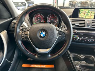 BMW 118 *Sport* Tempo*Navi*2-Hand*Scheckheft*2-Zonen
