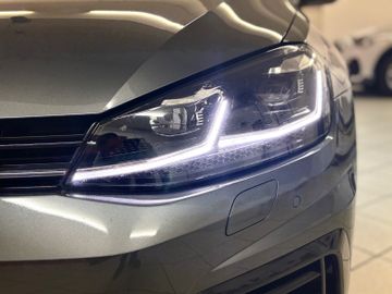 Volkswagen Golf - 4