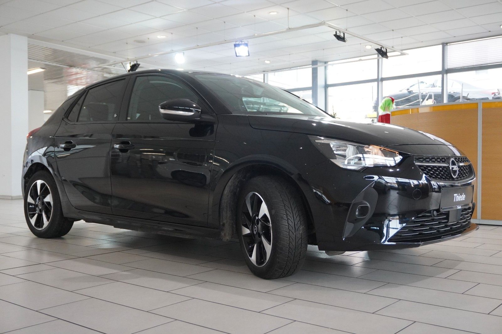 Fahrzeugabbildung Opel Corsa-e ELEKTRO 1-PHASIG NAVI/DAB/KAMEERA/VIRTU.