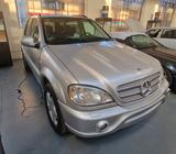 Mercedes-Benz ML 55 AMG AMG - aus 2000: Geländewagen