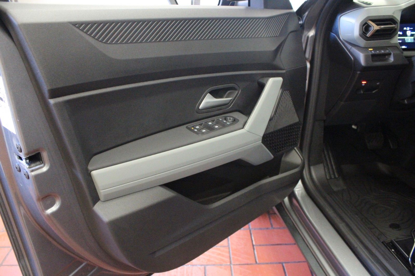 Fahrzeugabbildung Dacia Bigster hybrid 155 Extreme #Winterpaket Plus