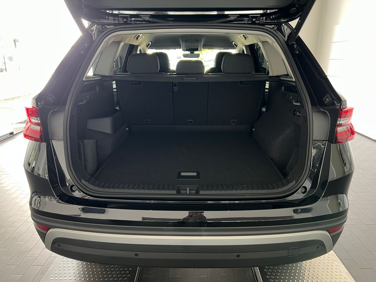 Fahrzeugabbildung SKODA Kodiaq  Selection 2.0 TDI DSG 4x4 * LED,Navi,AHK