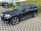 Mercedes-Benz GLK 250 BlueTEC 4MATIC - Allrad AHK - schwarze Mercedes-Benz GLK 250