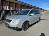 Volkswagen Touran 2.0 TDI Highline - Volkswagen Touran aus 2006: Highline