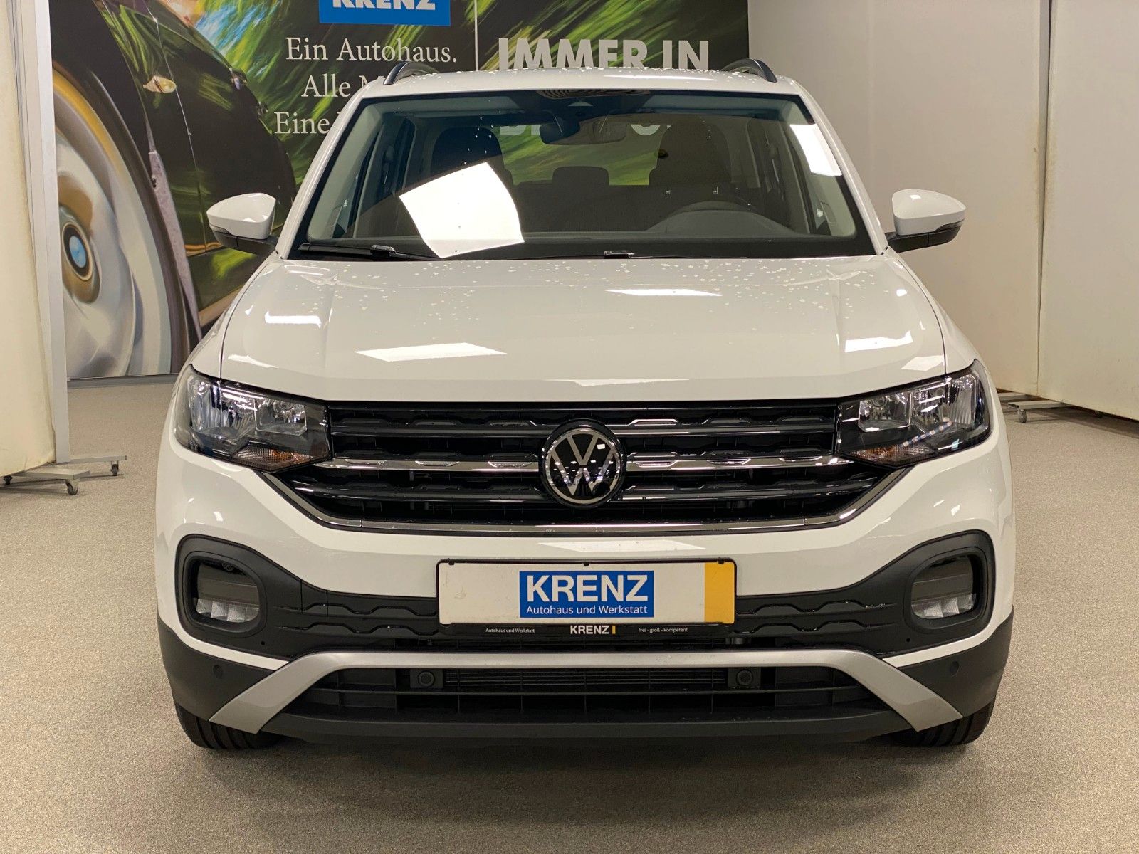 Fahrzeugabbildung Volkswagen T-Cross 1.0 TSI DSG Life+ALU 16"++PDC++TELEFON++